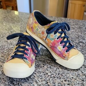Keen Sneakers Flower Print Womens Size 7 EUC